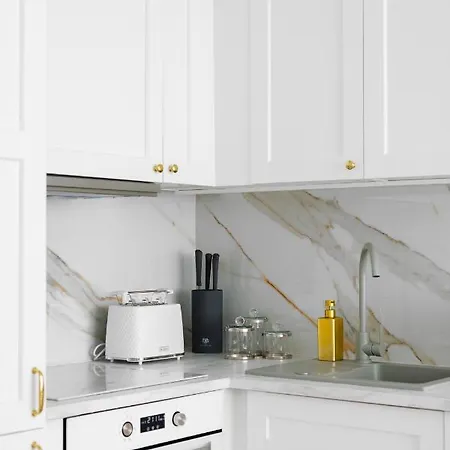 Glam & Modern By Cooee